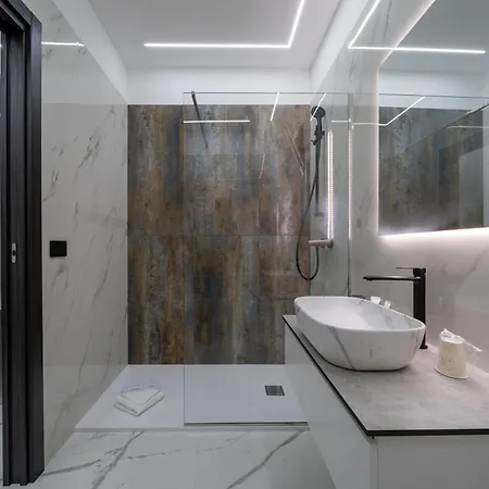 Crystalrooms לינה וארוחת בוקר *