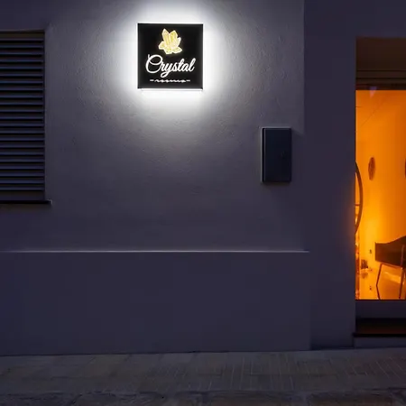 לינה וארוחת בוקר Crystalrooms לבראנו