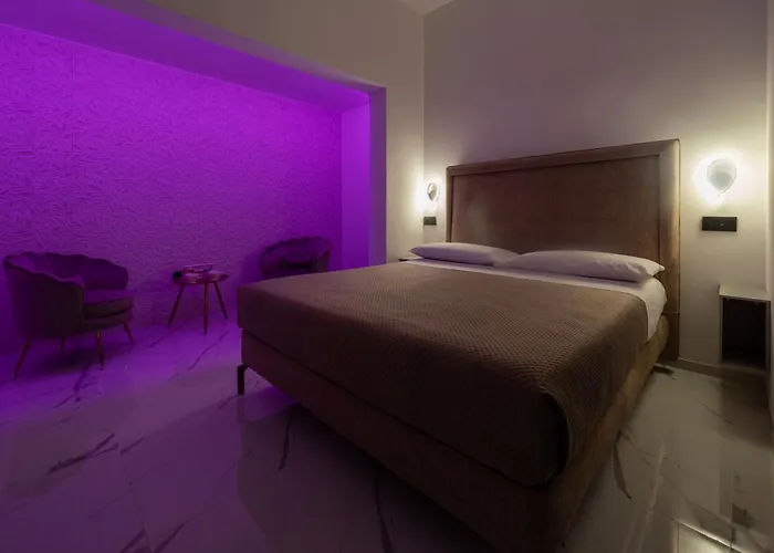 Crystalrooms Bed & Breakfast