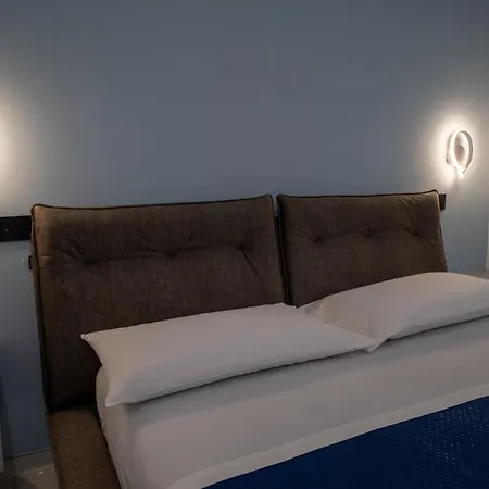 Crystalrooms Bed & Breakfast Leverano
