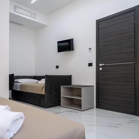 Crystalrooms * Leverano